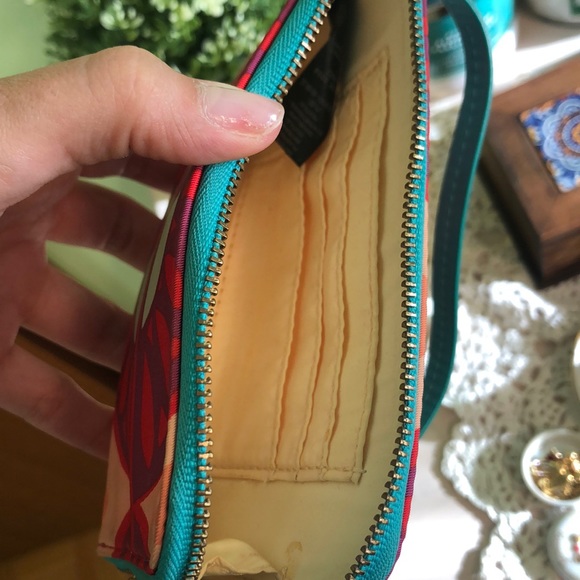 COLOURFUL WRISTLET✨ - Picture 6 of 6